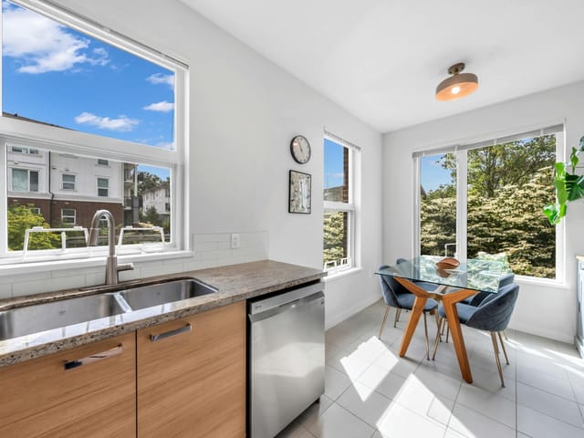 Apartment for sale in Richmond, Richmond, 218 9388 McKim Way, 263144451 | Realtylink.org