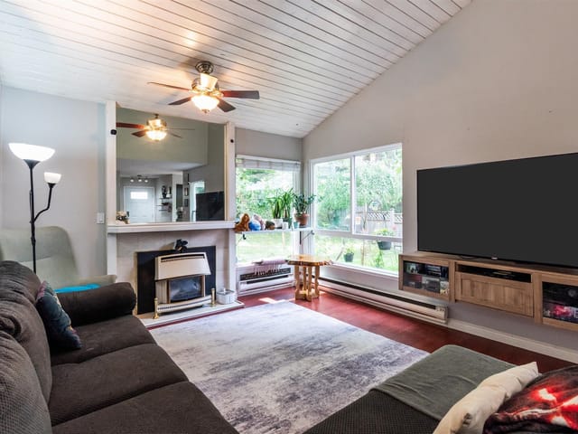 Townhouse for sale in Surrey, Cloverdale, 6217 E Greenside Drive, 263144501 | Realtylink.org