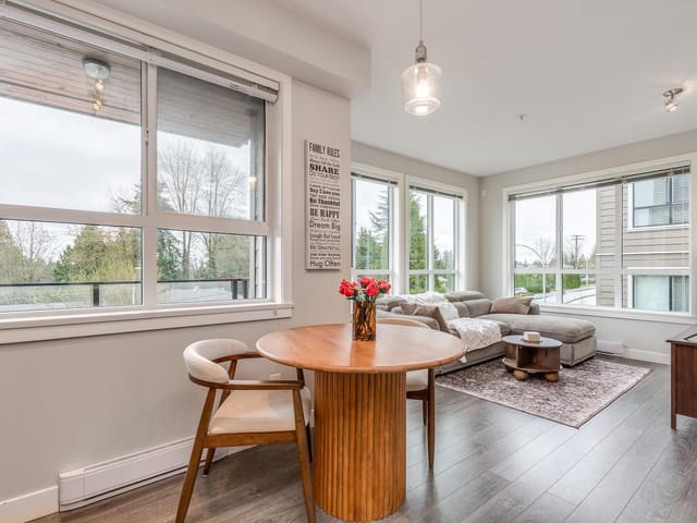 Apartment for sale in Surrey, North Surrey, 406 15388 105 Avenue, 263144536 | Realtylink.org