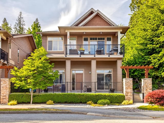 Townhouse for sale in Coquitlam, Coquitlam, 103 3451 Burke Village Promenade, 263144719 | Realtylink.org