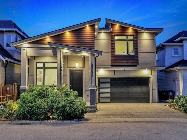 House for sale in Surrey, North Surrey, 17849 E Barnston Drive, 263144893 | Realtylink.org