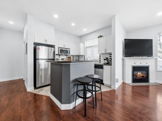 Apartment for sale in Port Coquitlam, Port Coquitlam, 112 2330 Wilson Avenue, 263144999 | Realtylink.org