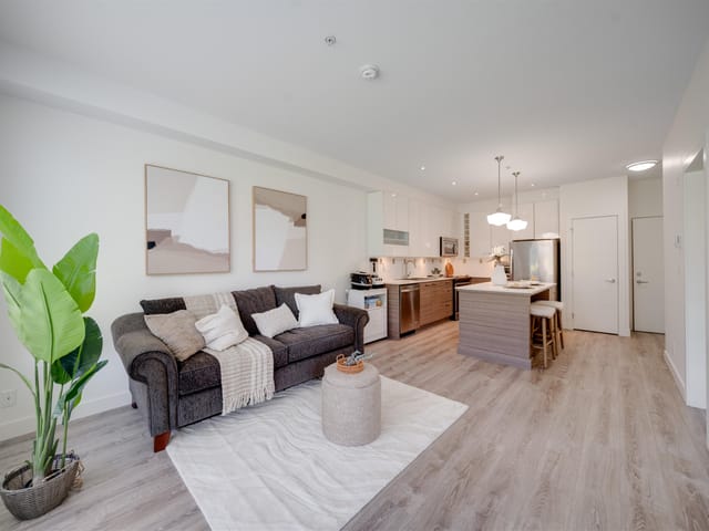 Apartment for sale in Surrey, Cloverdale, 311 16398 64 Avenue, 263145089 | Realtylink.org