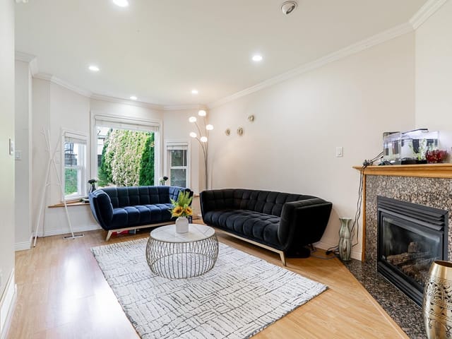 1/2 Duplex for sale in Coquitlam, Coquitlam, 1124 Rochester Avenue, 263145099 | Realtylink.org