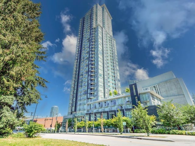 Apartment for sale in Surrey, North Surrey, 2408 13438 Central Avenue, 263145104 | Realtylink.org