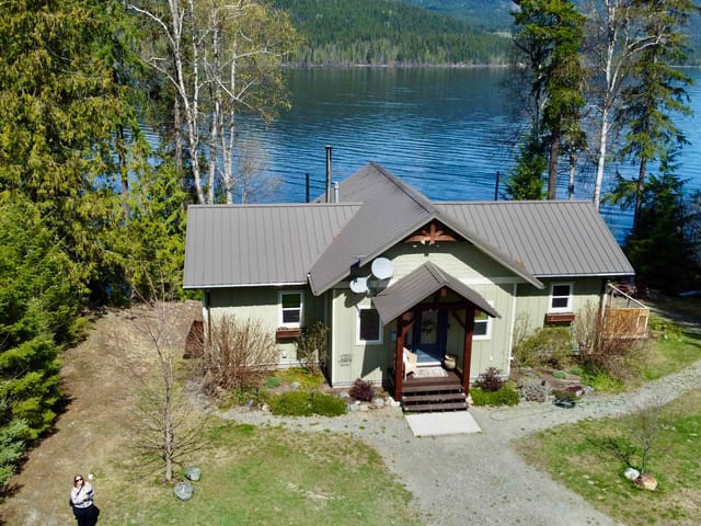 House for sale in Canim Lake, 100 Mile House, 8989 S Mahood Lake Road, 263145230 | Realtylink.org