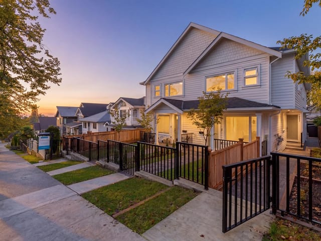 1/2 Duplex for sale in Vancouver, Vancouver East, 2055 E 4th Avenue, 263145275 | Realtylink.org