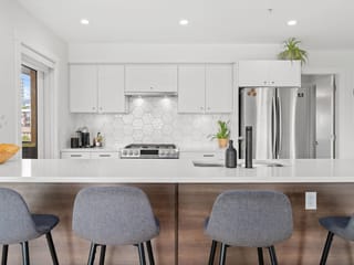 Apartment for sale in North Vancouver, North Vancouver, 307 1519 Crown Street, 263145276 | Realtylink.org