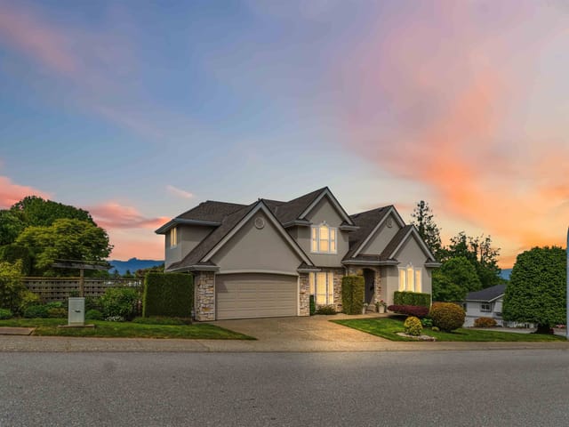 House for sale in Surrey, North Surrey, 17087 104a Avenue, 263145502 | Realtylink.org