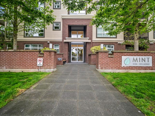 Apartment for sale in Surrey, South Surrey White Rock, 103 15168 19 Avenue, 263145523 | Realtylink.org