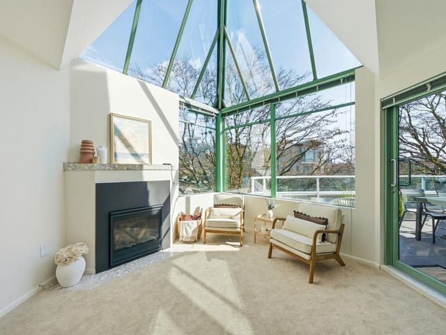 Apartment for sale in West Vancouver, West Vancouver, 205 565 17th Street, 263145580 | Realtylink.org