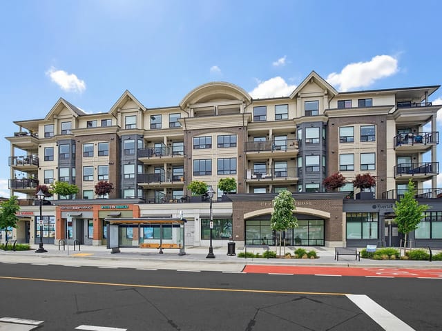 Apartment for sale in Abbotsford, Abbotsford, 407 2493 Montrose Avenue, 263145598 | Realtylink.org