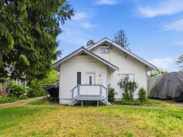 House for sale in Maple Ridge, Maple Ridge, 11328 Maple Crescent, 263145752 | Realtylink.org