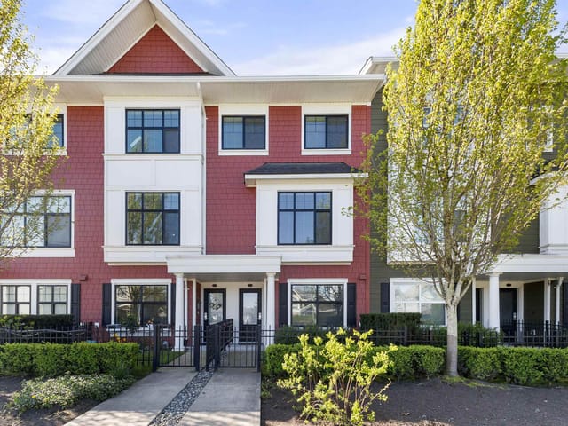 Townhouse for sale in Abbotsford, Abbotsford, 11 27735 Roundhouse Drive, 263145794 | Realtylink.org