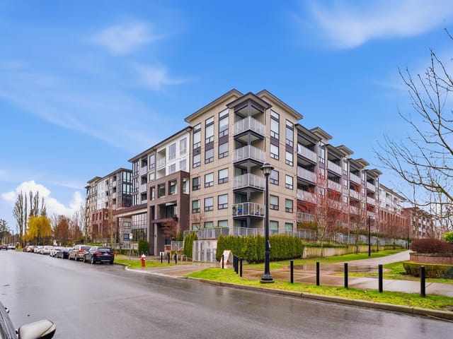 Apartment for sale in Richmond, Richmond, 122 9233 Odlin Road, 263145842 | Realtylink.org