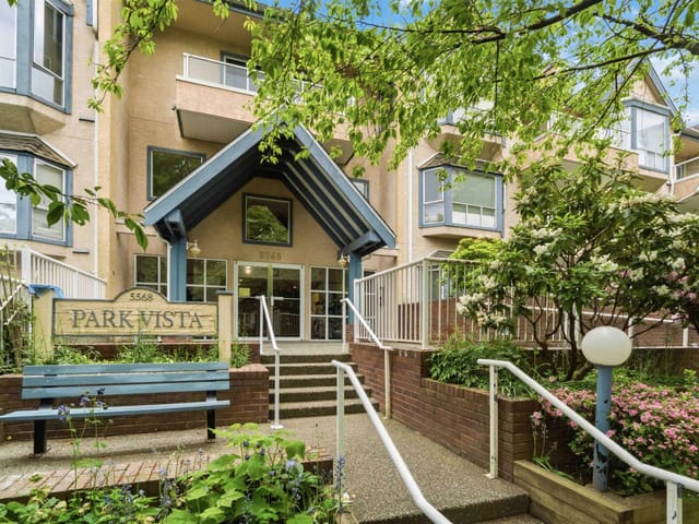 Apartment for sale in Burnaby, Burnaby South, 106 5568 Barker Avenue, 263145859 | Realtylink.org