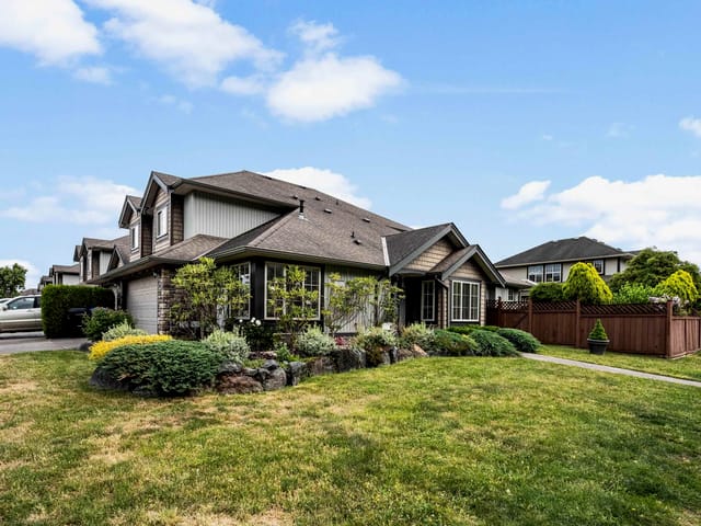 Townhouse for sale in Sardis, Sardis, 74 44523 McLaren Drive, 263145886 | Realtylink.org