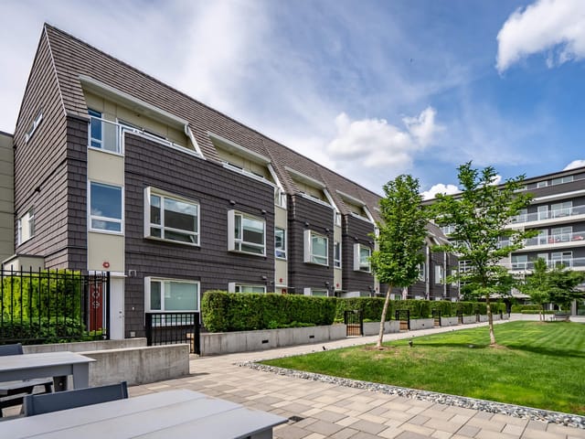 Townhouse for sale in Maple Ridge, Maple Ridge, 109 12040 Plaza Street, 263145908 | Realtylink.org