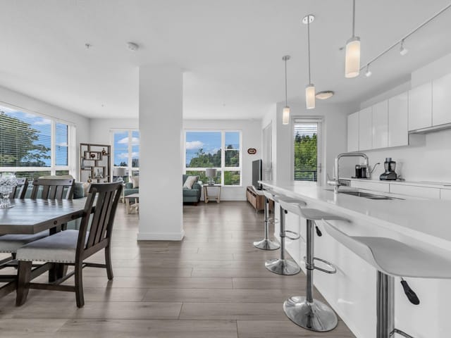 Apartment for sale in North Vancouver, North Vancouver, 408 1621 Hamilton Avenue, 263146090 | Realtylink.org