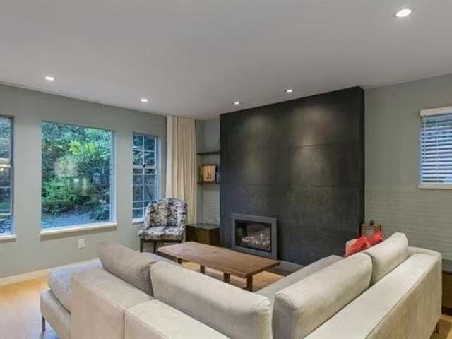 House for rent in Vancouver, Vancouver West, Main 4533 W 16th Ave, 263146125 | Realtylink.org