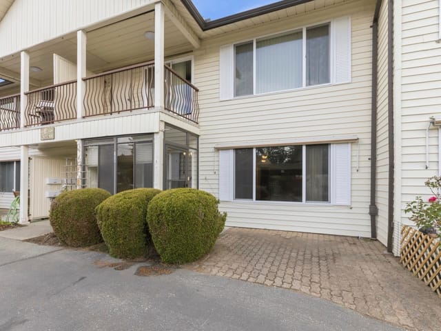 Townhouse for sale in Abbotsford, Abbotsford, 108 2853 W Bourquin Crescent, 263146232 | Realtylink.org