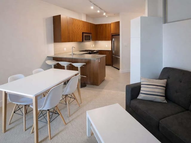 Apartment for sale in Burnaby, Burnaby South, 405 5889 Irmin Street, 263146282 | Realtylink.org
