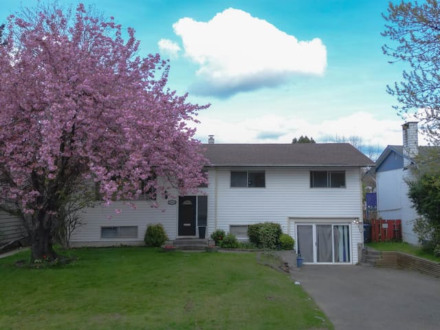 House for sale in Surrey, North Surrey, 11064 Swan Crescent, 263146337 | Realtylink.org