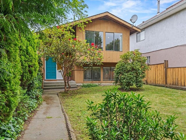 House for sale in Vancouver, Vancouver West, 7611 Oak Street, 263146386 | Realtylink.org