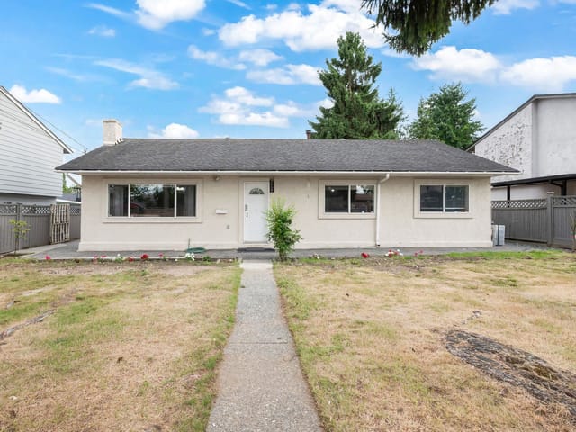 House for sale in Surrey, Surrey, 13090 72 Avenue, 263146436 | Realtylink.org