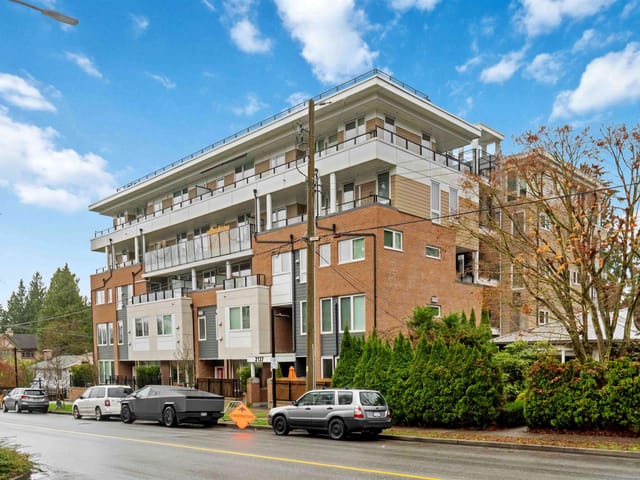 Apartment for sale in North Vancouver, North Vancouver, 403 2137 Chesterfield Avenue, 263146501 | Realtylink.org