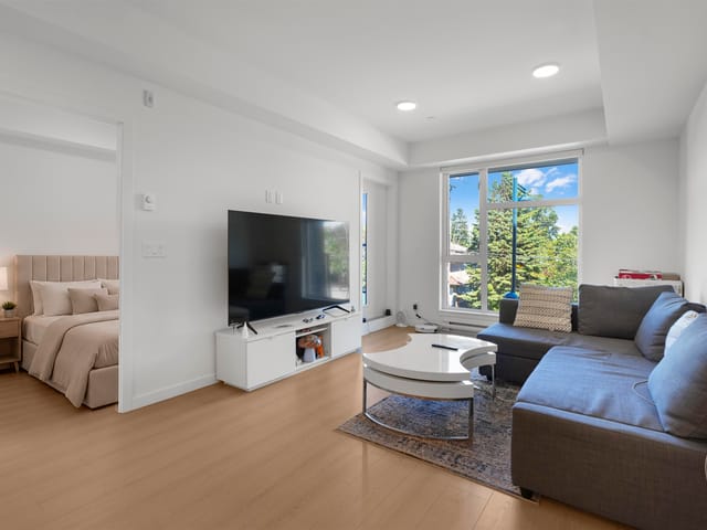 Apartment for sale in Surrey, North Surrey, E206 10829 140 Street, 263146519 | Realtylink.org