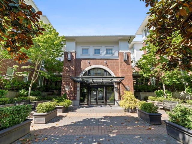 Apartment for sale in Richmond, Richmond, 412 9399 Odlin Road, 263146542 | Realtylink.org