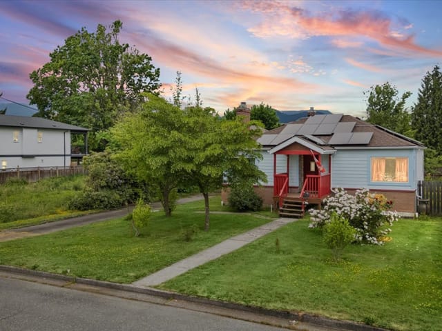 House for sale in Chilliwack, Chilliwack, 46057 Fourth Avenue, 263146601 | Realtylink.org