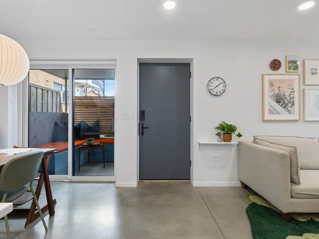 Apartment for sale in Vancouver, Vancouver East, 2333 Napier Street, 263146637 | Realtylink.org