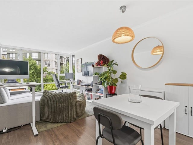 Apartment for sale in Vancouver, Vancouver West, 502 1033 Marinaside Crescent, 263146640 | Realtylink.org