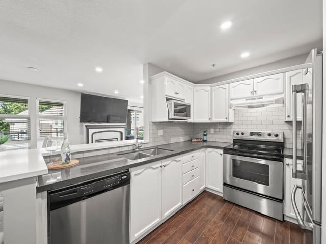Apartment for sale in Port Moody, Port Moody, 506 301 Maude Road, 263146727 | Realtylink.org