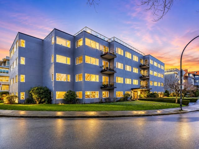 Apartment for sale in Vancouver, Vancouver West, 305 2430 Point Grey Road, 263146729 | Realtylink.org