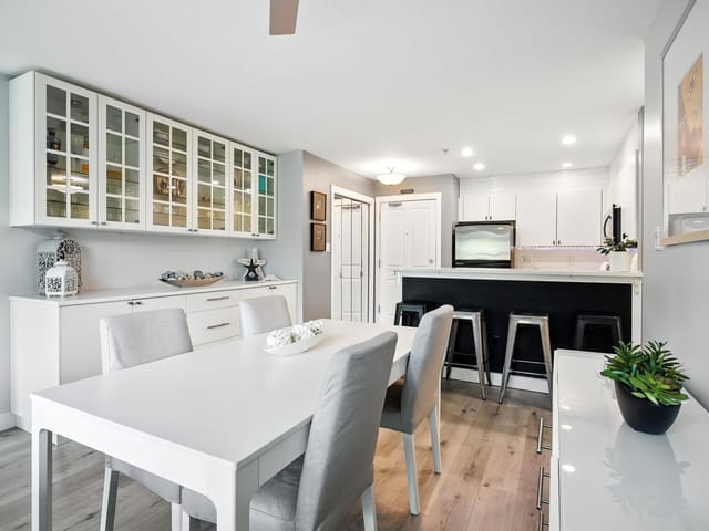 Apartment for sale in Port Moody, Port Moody, 404 225 Newport Drive, 263146735 | Realtylink.org