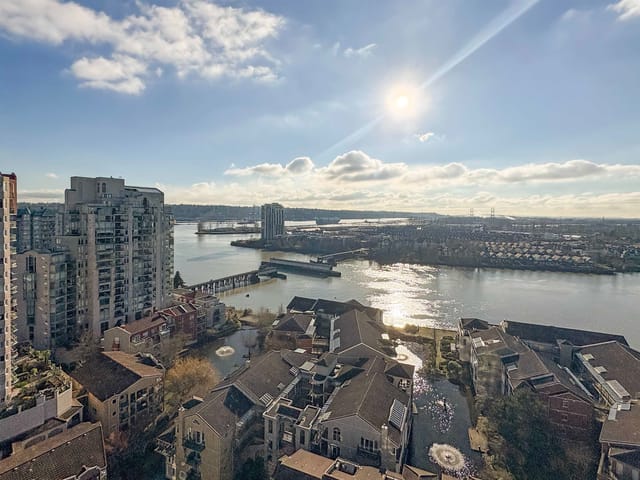 Apartment for sale in New Westminster, New Westminster, 2004 1 Renaissance Square, 263146882 | Realtylink.org