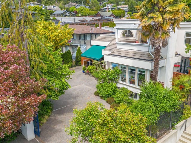 House for sale in West Vancouver, West Vancouver, 2541 Marine Drive, 263146893 | Realtylink.org