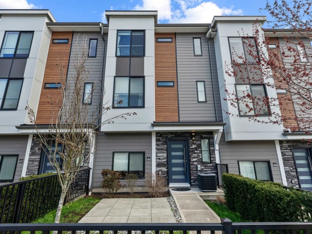 Townhouse for sale in Surrey, South Surrey White Rock, 56 1639 162 Street, 263147051 | Realtylink.org