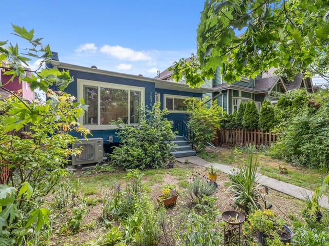 House for sale in Vancouver, Vancouver East, 2036 E Broadway, 263147069 | Realtylink.org