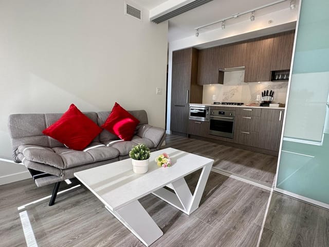 Apartment for rent in Surrey, North Surrey, 1701 13350 Central Avenue, 263147130 | Realtylink.org