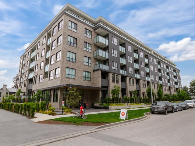 Apartment for sale in Surrey, Surrey, 504 15738 85 Avenue, 263147165 | Realtylink.org