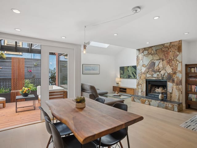 Townhouse for sale in Vancouver, Vancouver West, 1382 Maple Street, 263147192 | Realtylink.org
