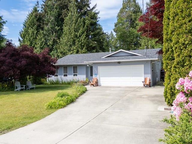 House for sale in Sechelt, Sunshine Coast, 1823 Hall Road, 263147196 | Realtylink.org