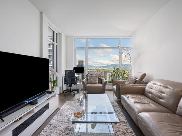 Apartment for sale in Burnaby, Burnaby South, 3807 4670 Assembly Way, 263147317 | Realtylink.org