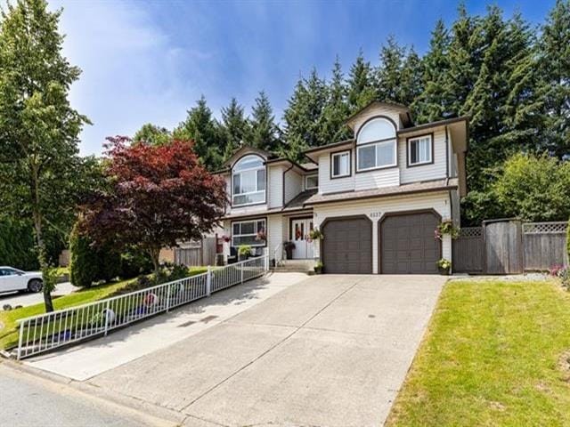 House for rent in Surrey, Surrey, Upper House 82xx 167a Street, 263147335 | Realtylink.org