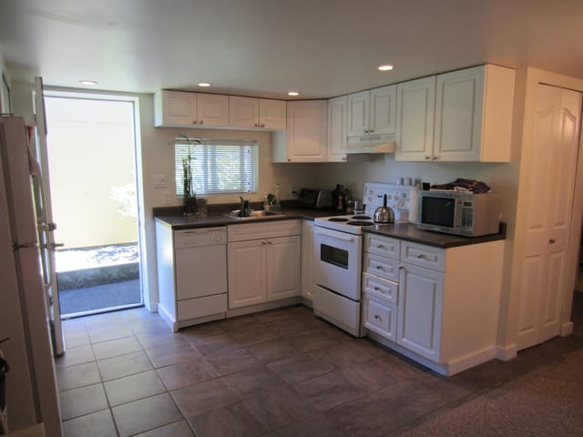 Apartment for rent in Vancouver, Vancouver West, 345x W 18th Avenue, 263147348 | Realtylink.org