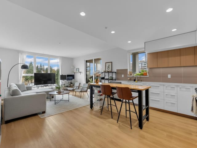 Apartment for sale in Burnaby, Burnaby North, 510 9888 University Crescent, 263147392 | Realtylink.org
